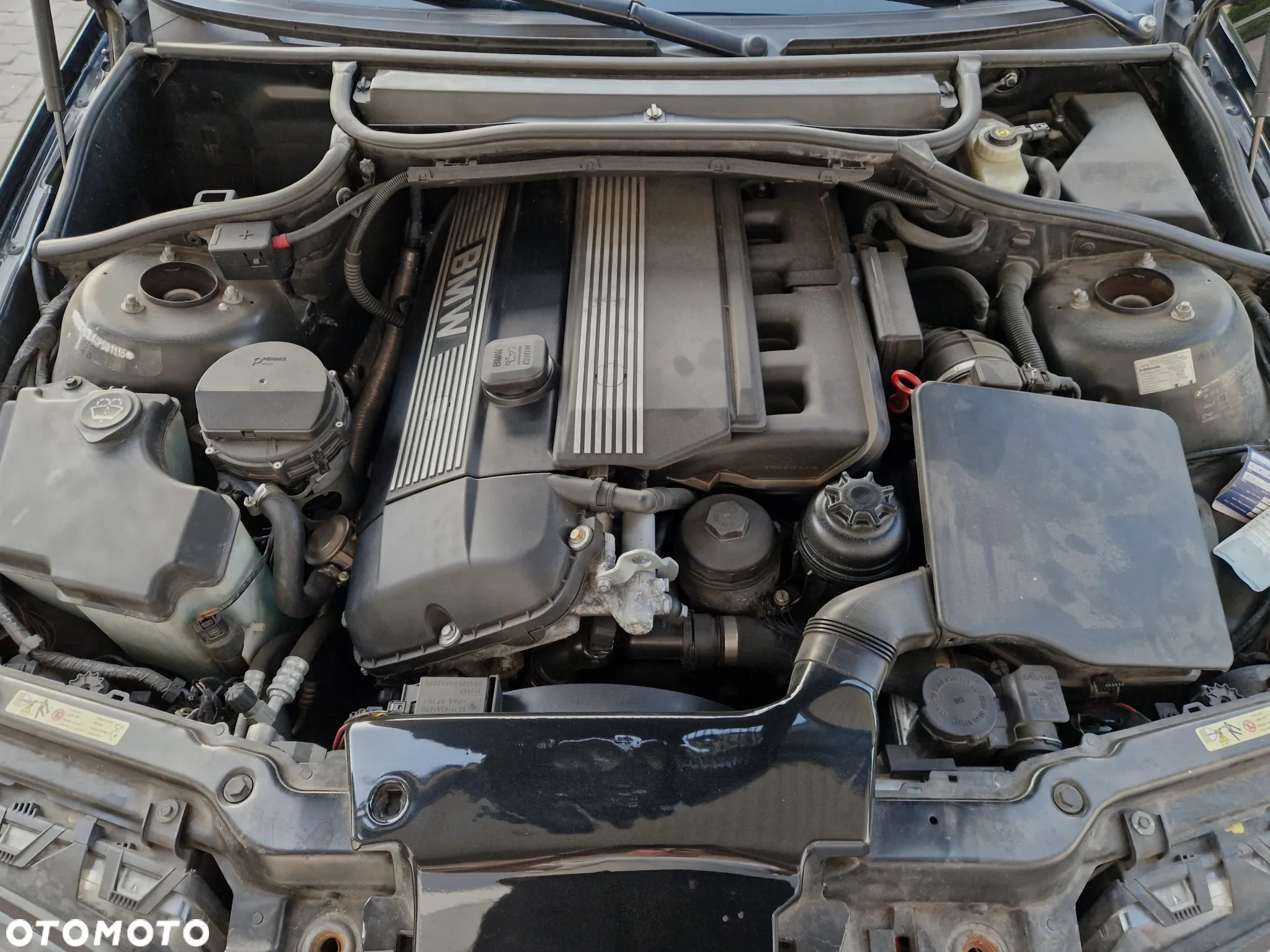BMW Seria 3 330i - 17