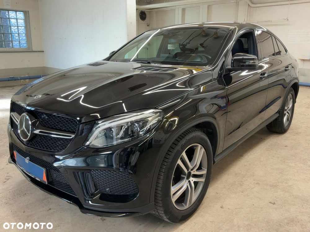 Mercedes-Benz GLE - 1