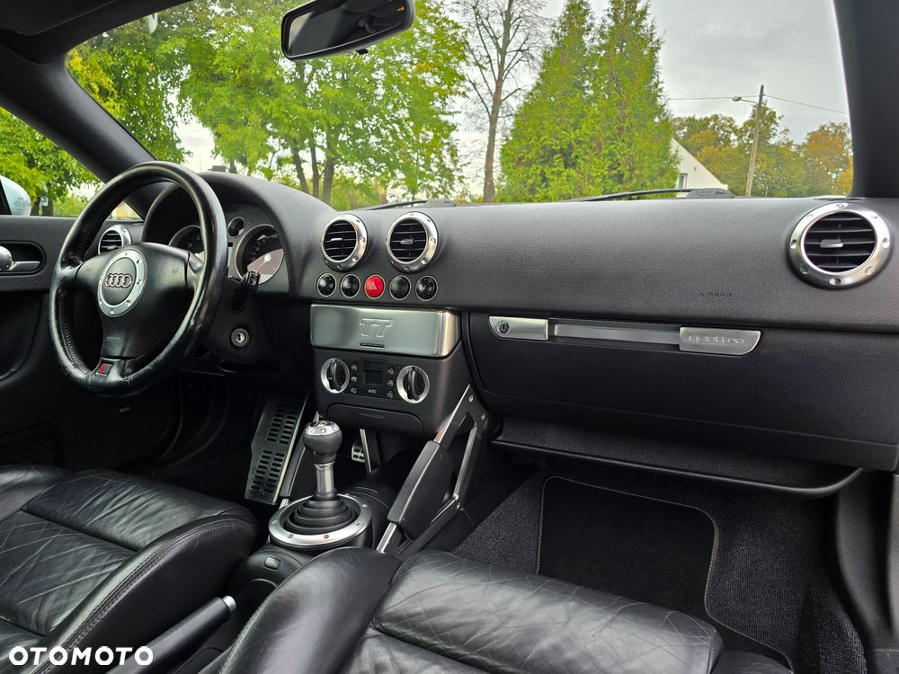 Audi TT Coupé 1.8T Quattro - 17