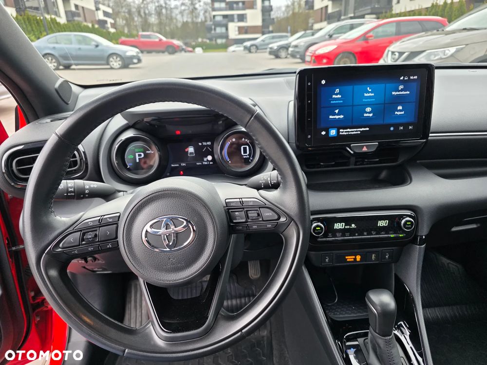 Toyota Yaris Hybrid 1.5 Style - 9