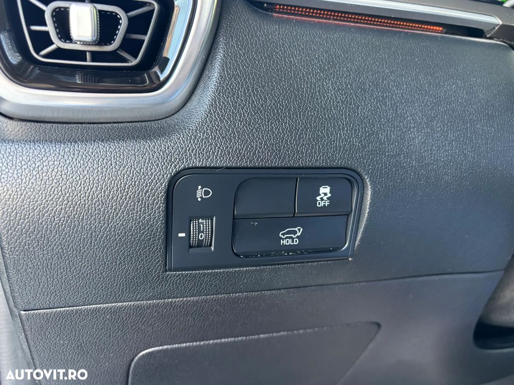 Kia Sorento 1.6 T-GDI HEV 6AT 4x4 7P Premium - 28
