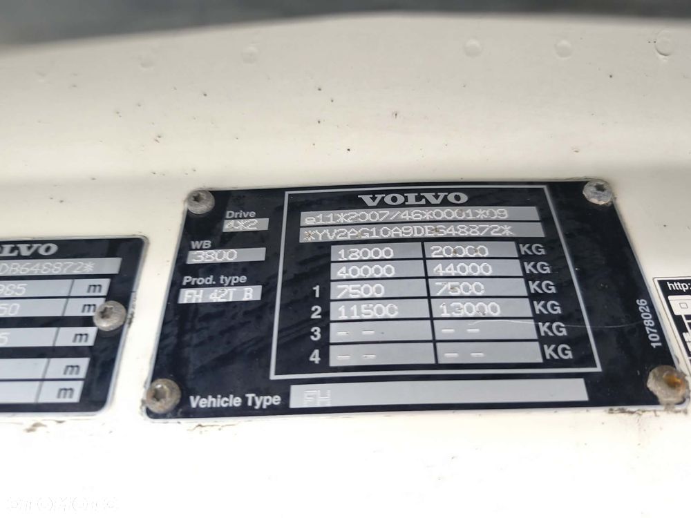 Volvo FH12 420 Standard Automat 2013 rok nowe opony - 36