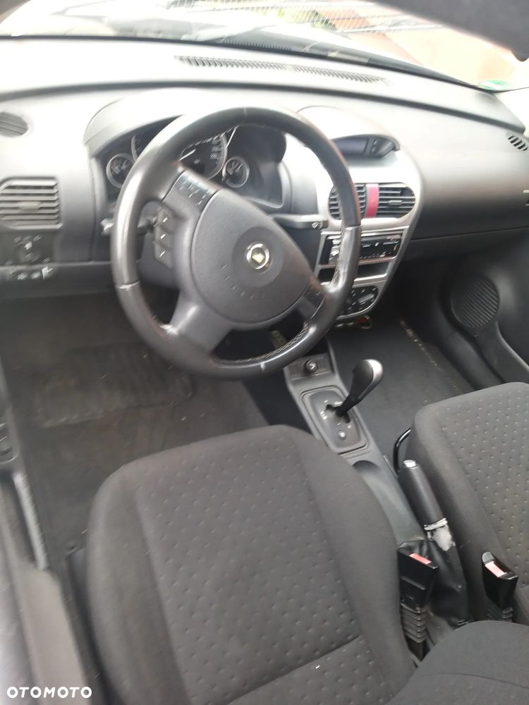 Opel Corsa - 1