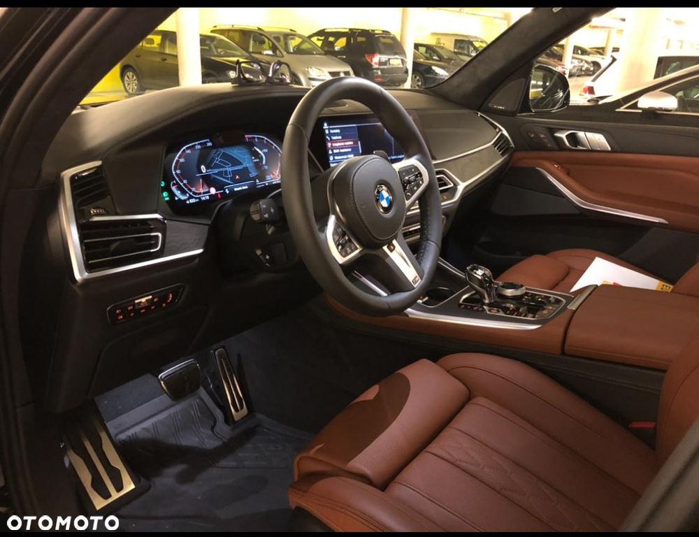 BMW X7 - 7