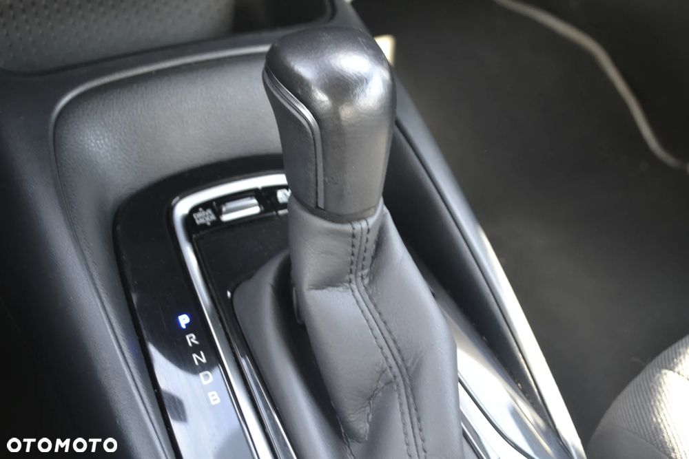 Toyota Corolla 1.8 Hybrid Comfort - 26
