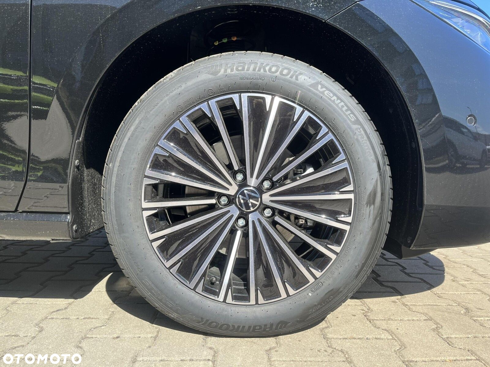 Volkswagen Passat 2.0 TDI SCR Elegance DSG - 13