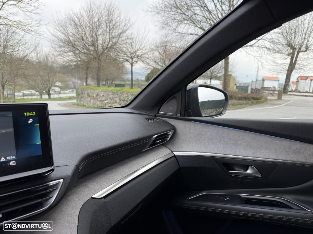 Peugeot 3008 1.6 Hybrid GT Pack e-EAT8 - 25