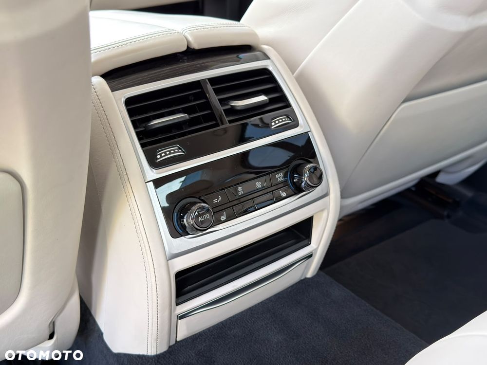 BMW Seria 7 - 25