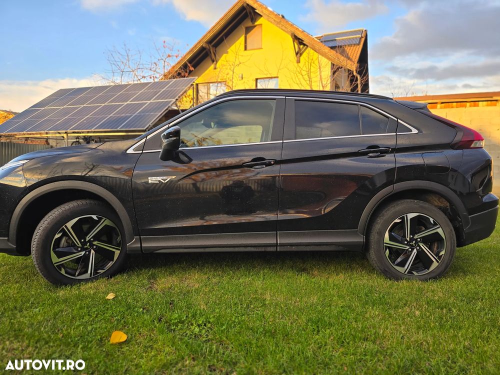 Mitsubishi Eclipse-Cross Plug-In Hybrid 4WD Select Black - 2
