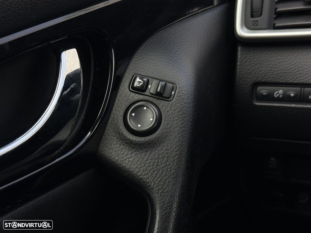 Nissan Qashqai 1.5 dCi N-Connecta - 9