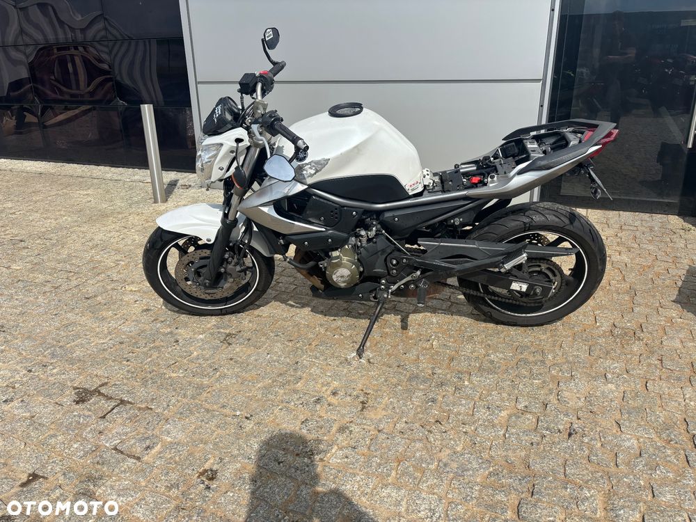 Yamaha XJ - 2