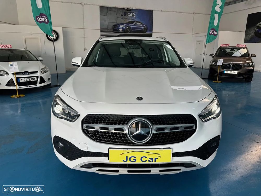 Mercedes-Benz GLA 200 7G-DCT Style - 4