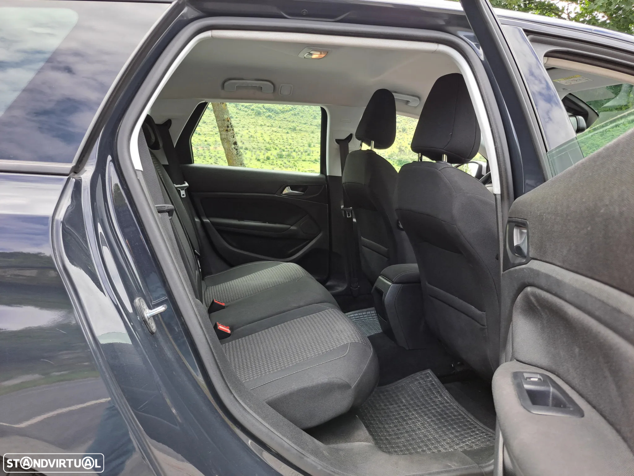Peugeot 308 SW 1.5 BlueHDi Allure - 23