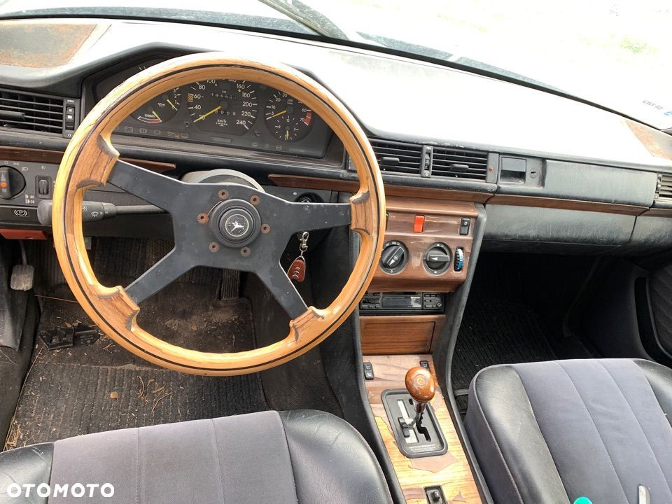 Mercedes 124 kierownica drewniana naba drewno - 1