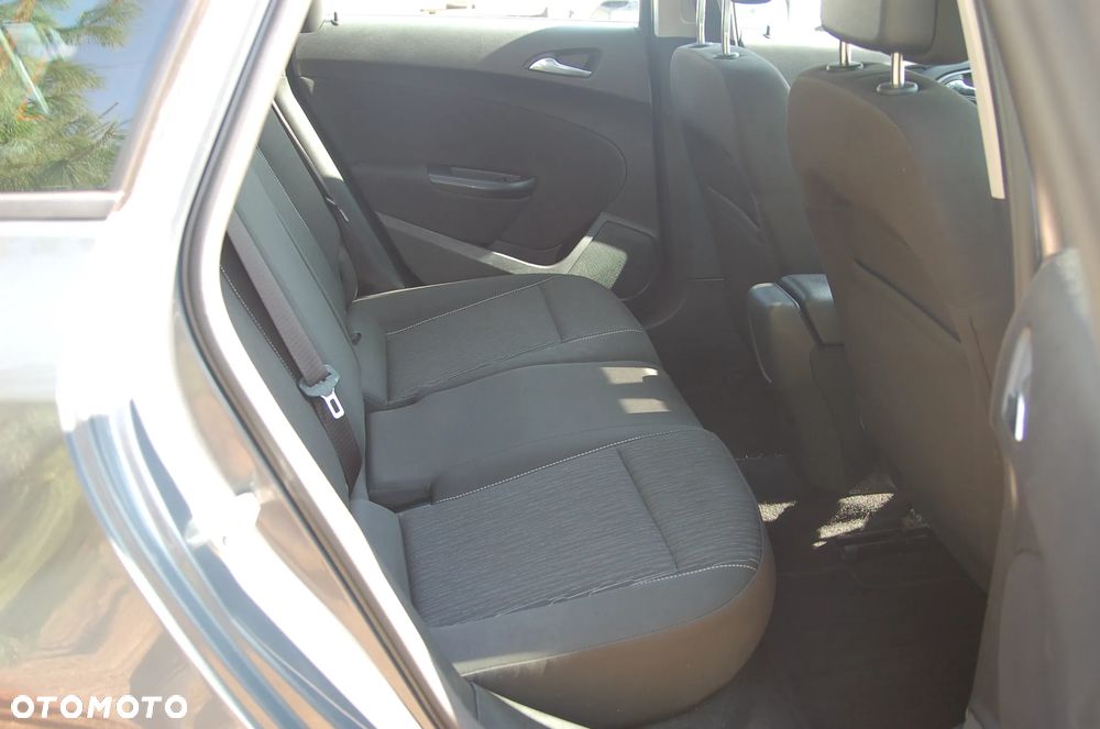 Opel Astra 1.4 Turbo Cosmo - 15