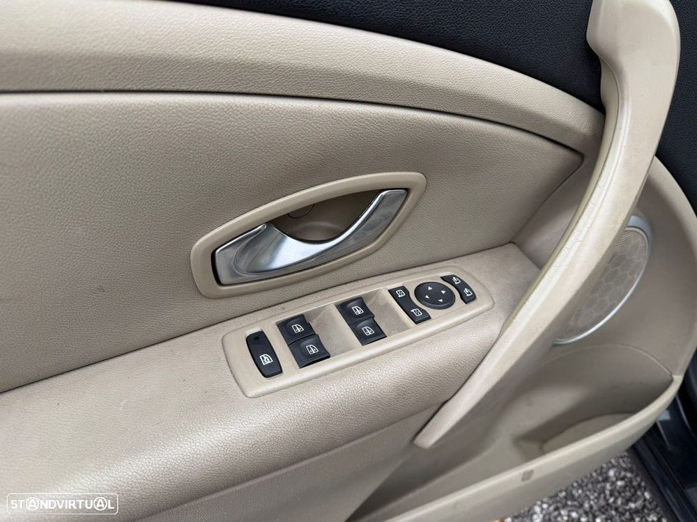 Renault Mégane 1.5 dCi Comfort SS - 27