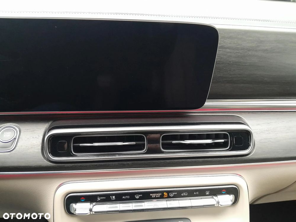 Mercedes-Benz EQV - 10