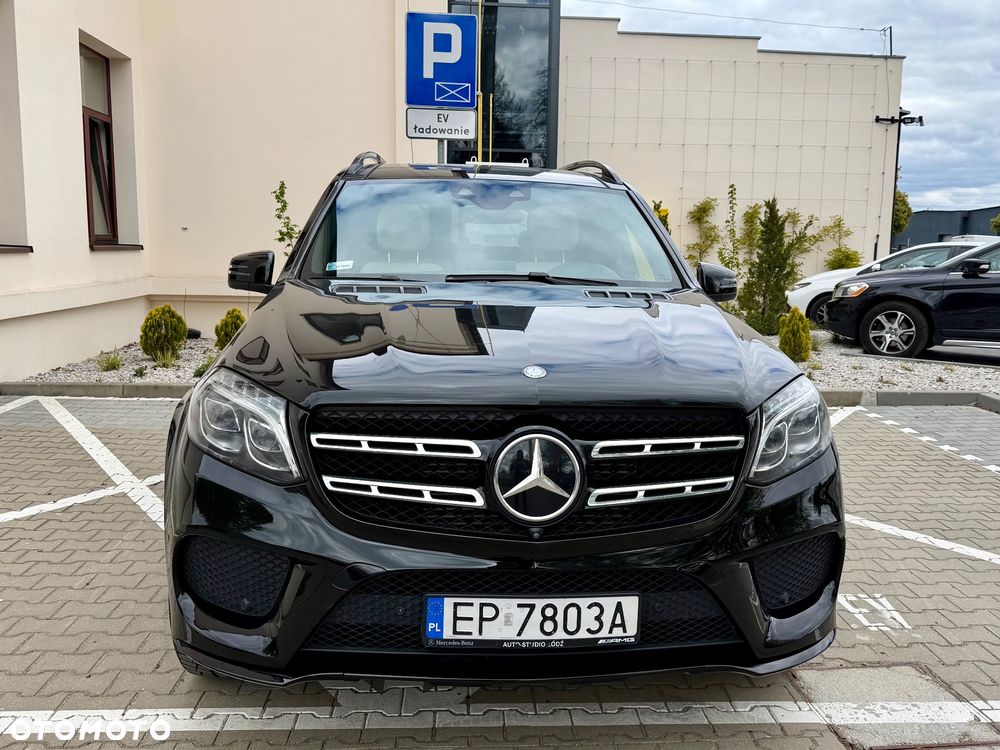 Mercedes-Benz GLS - 2