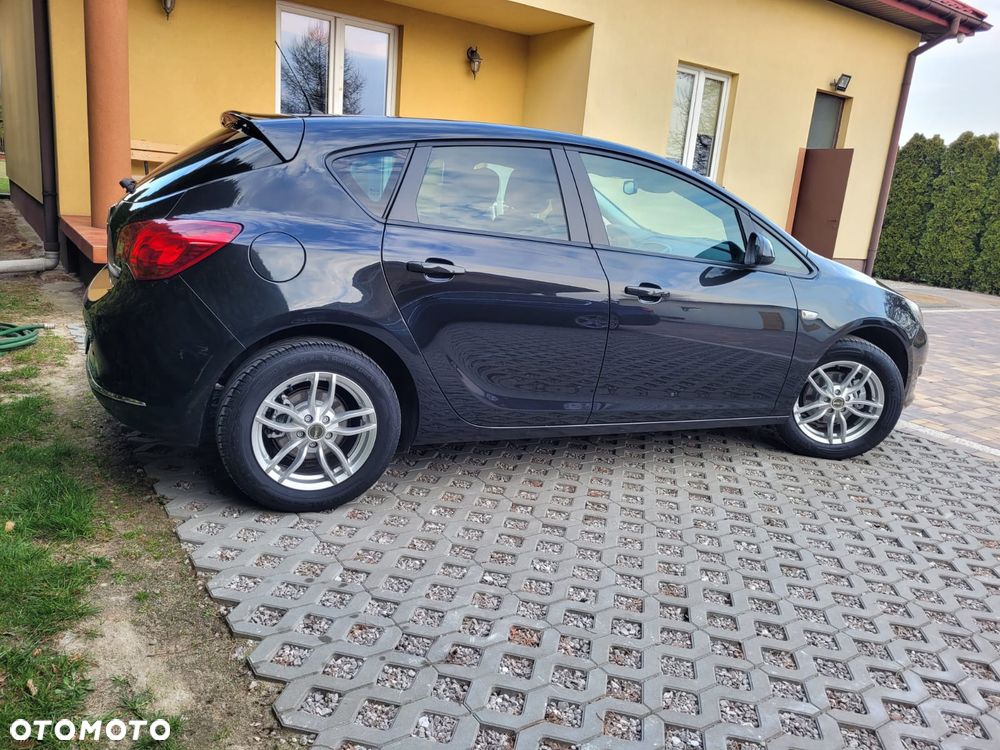 Opel Astra - 5