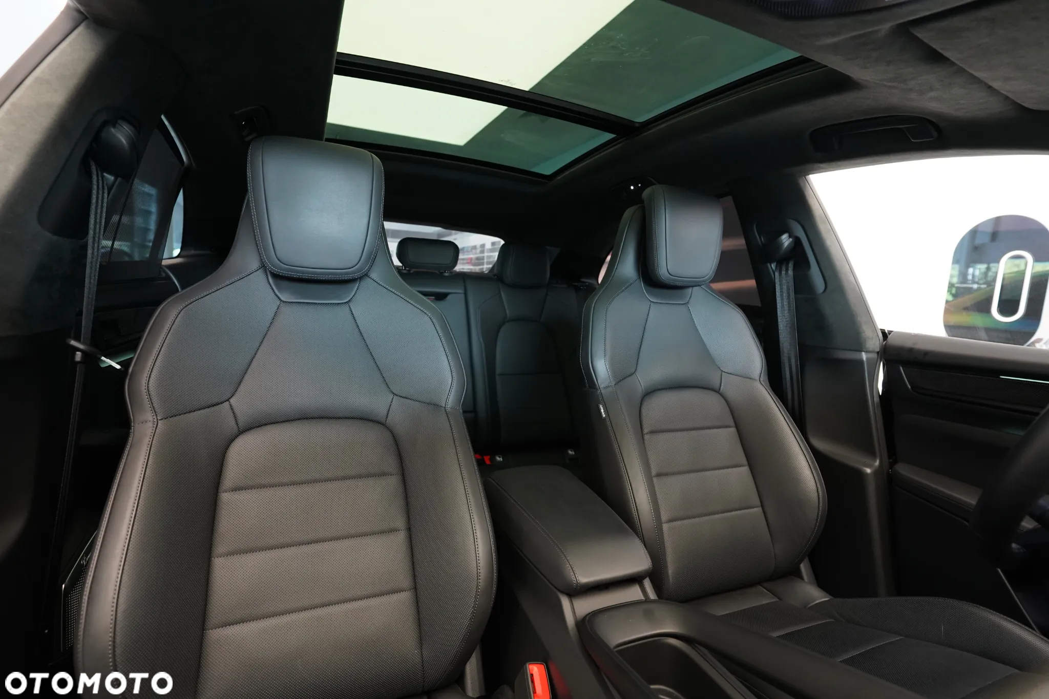Porsche Macan Turbo 100kWh - 17
