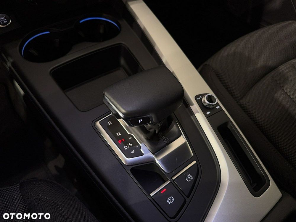 Audi A4 Limousine - 29