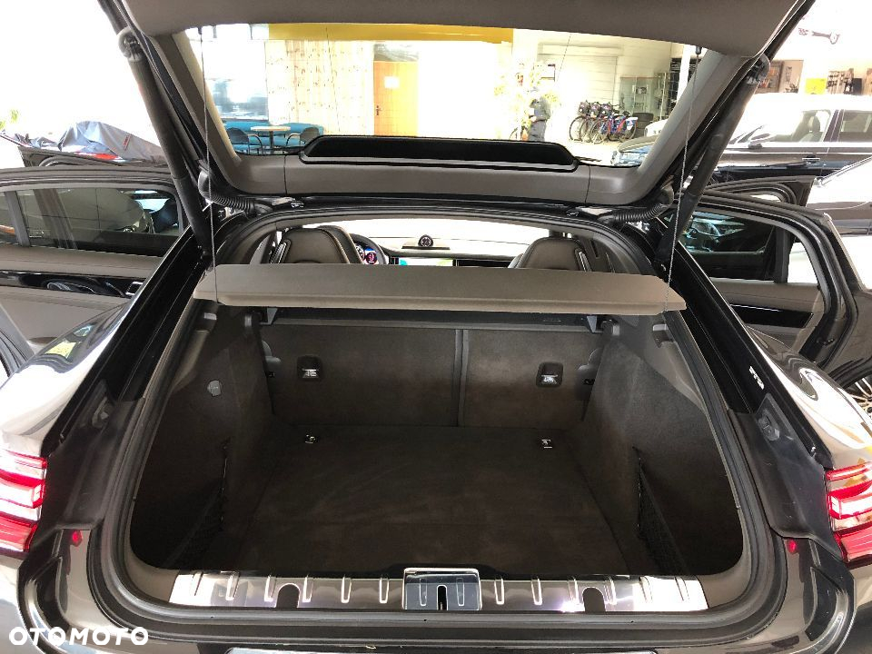 Porsche Panamera 4S - 33