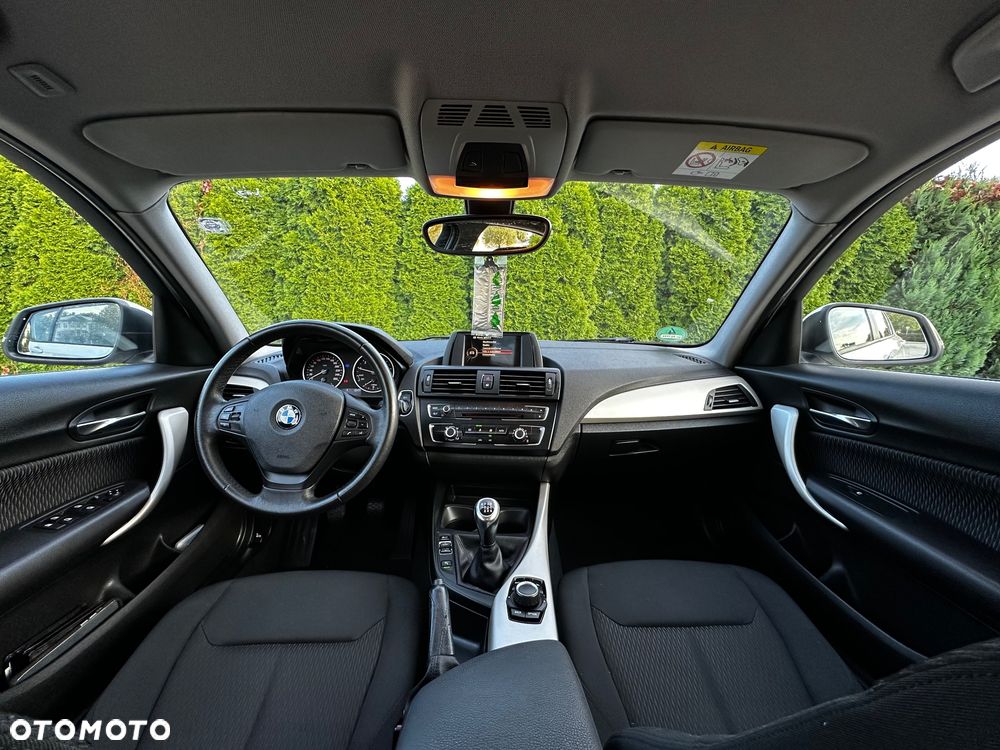 BMW Seria 1 118i - 11