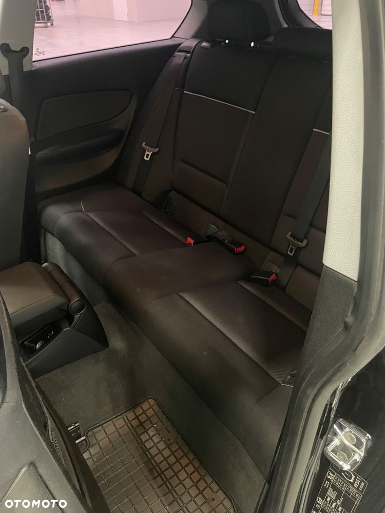 BMW Seria 1 118d - 29