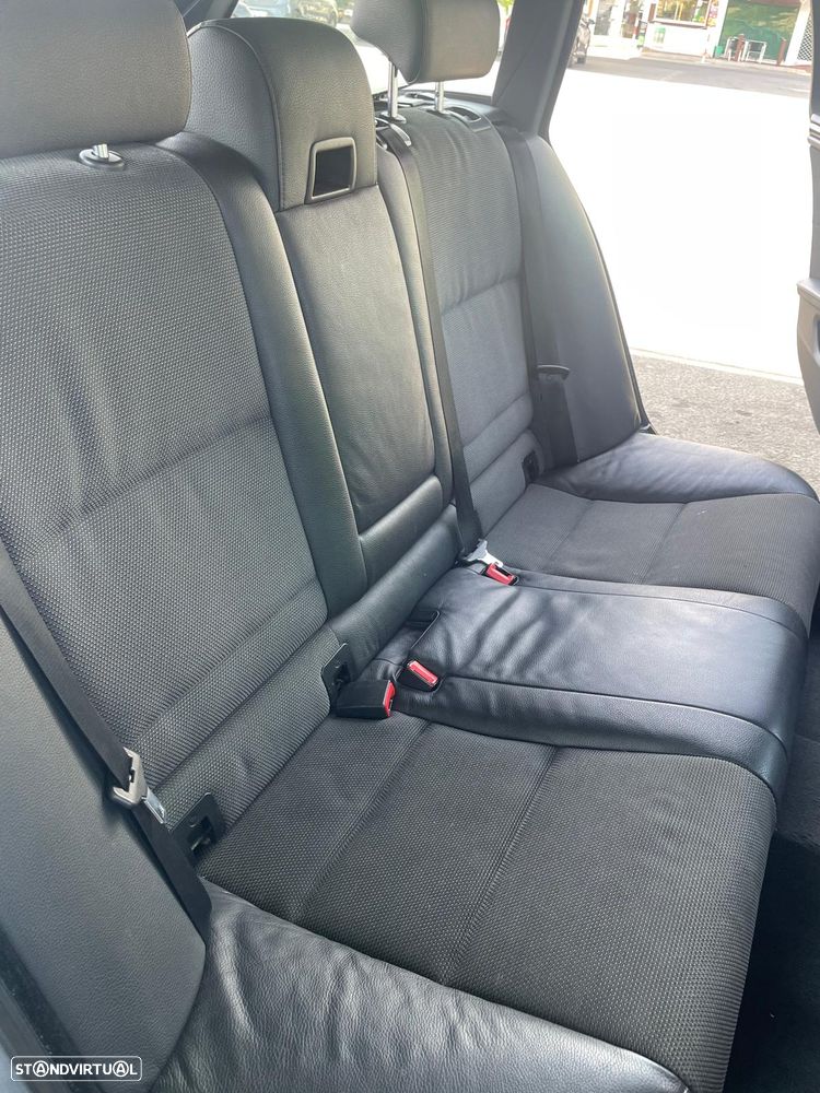BMW 520 d Aut. Edition Sport - 13