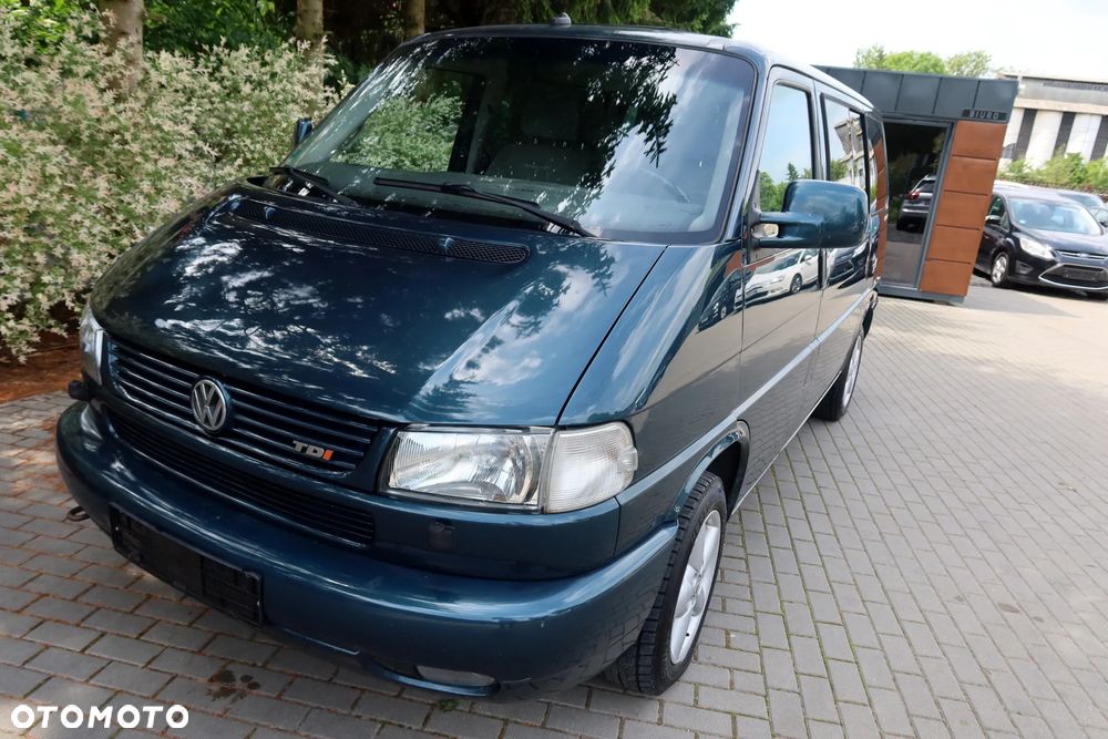 Volkswagen Multivan - 9