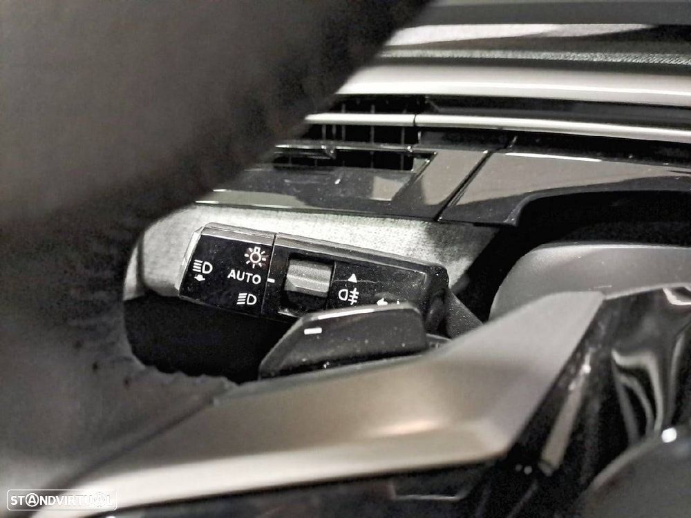 Peugeot 5008 1.2 Hybrid Allure e-DCS6 - 14