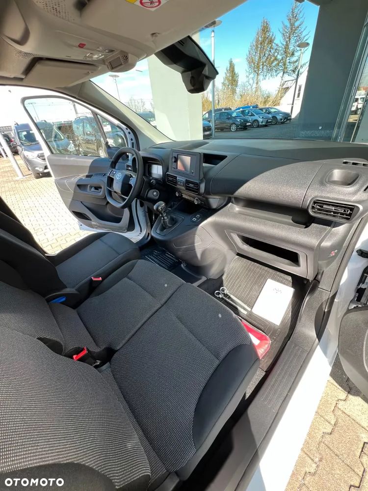 Toyota Proace City - 14