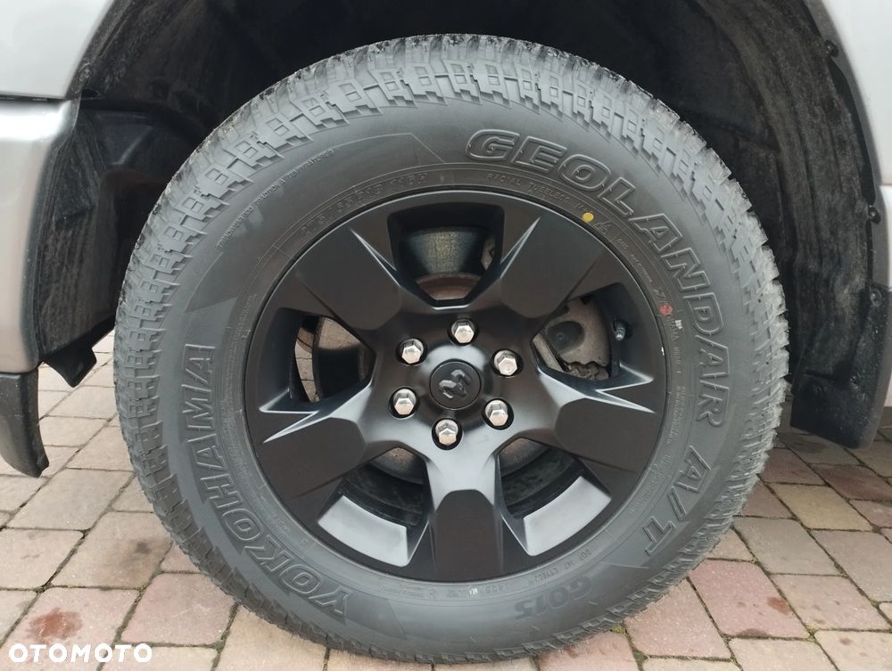 Dodge RAM - 24