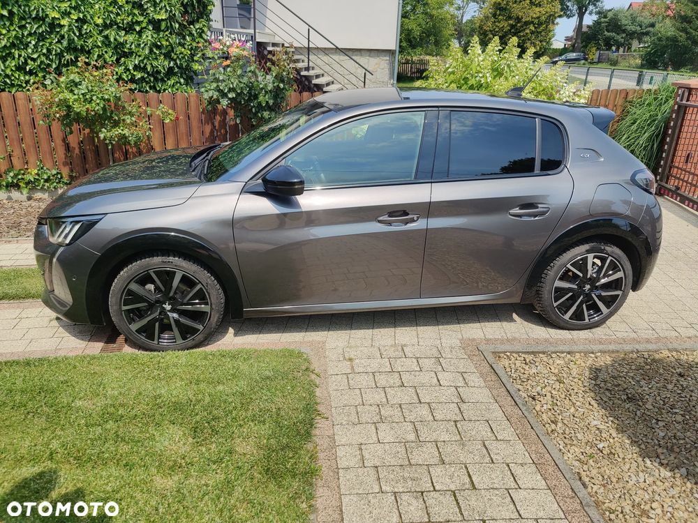 Peugeot 208 PureTech 130 EAT8 GT - 4