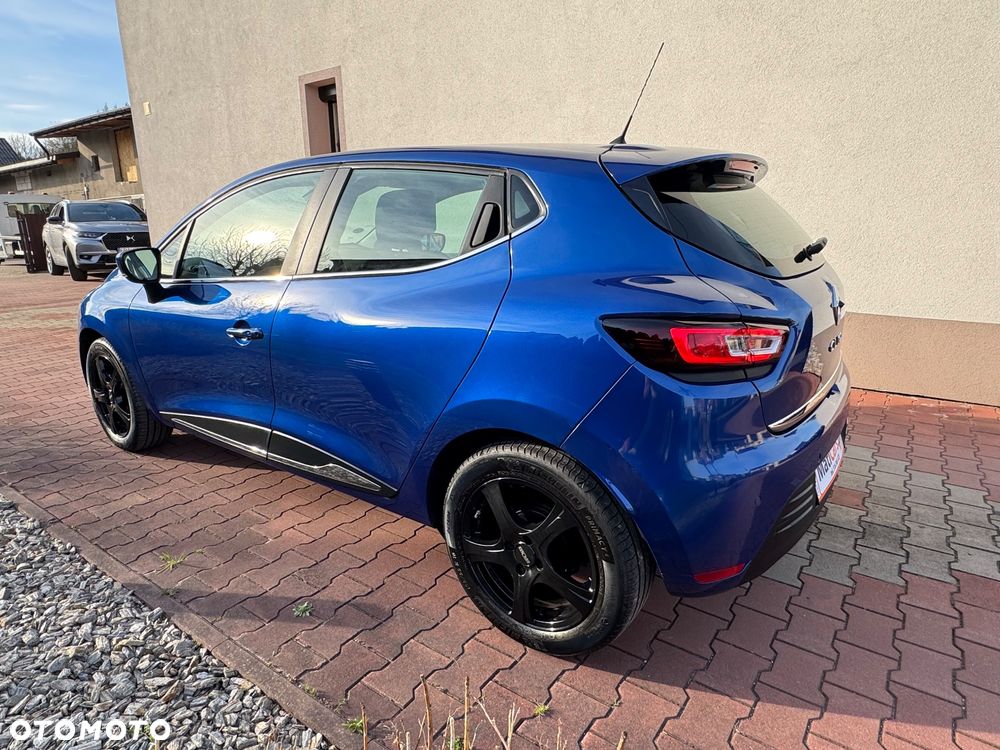 Renault Clio - 19