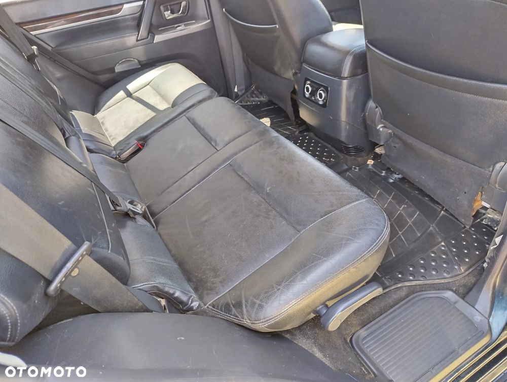 Mitsubishi Pajero 3.2 DI-D Automatik Plus - 13