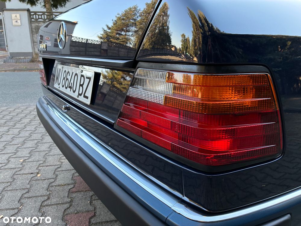 Mercedes-Benz W124 (1984-1993) - 27