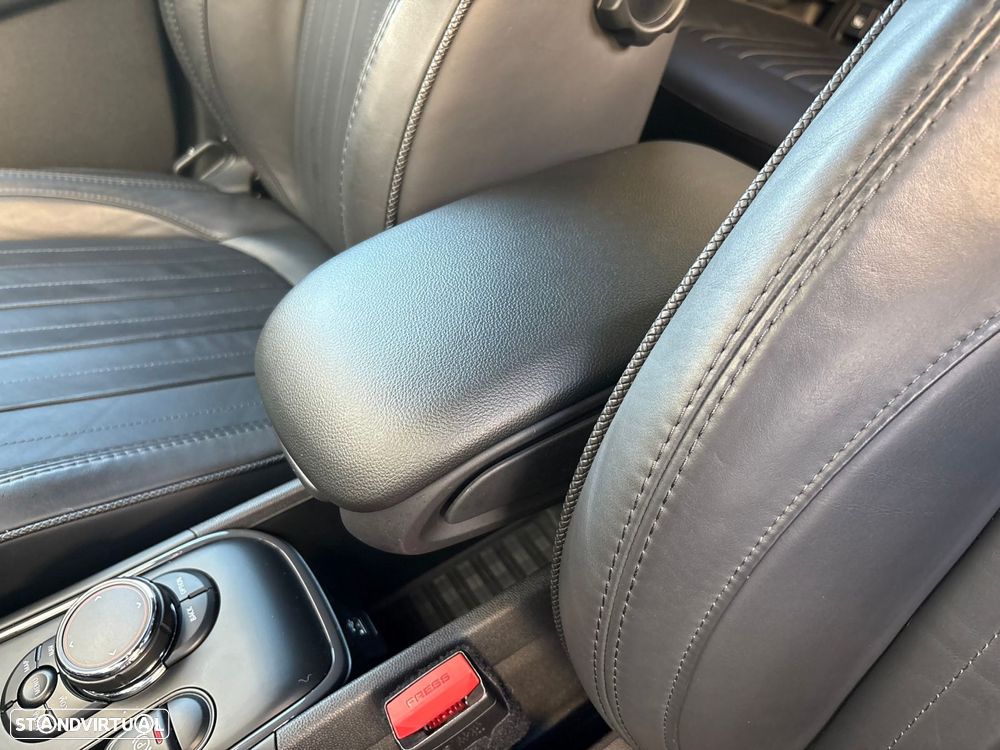 MINI Countryman Cooper SD Sport Edition Auto Desportiva - 11