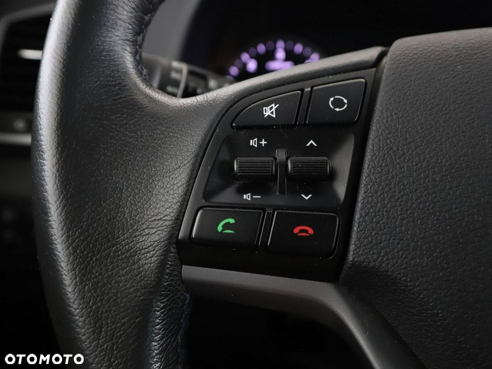 Hyundai Tucson 2.0 CRDi 4WD Automatik Intro Edition - 31