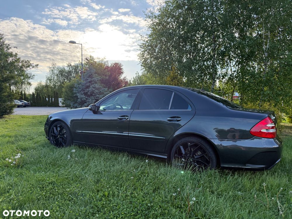 Mercedes-Benz Klasa E 500 Avantgarde Sport Edition - 4