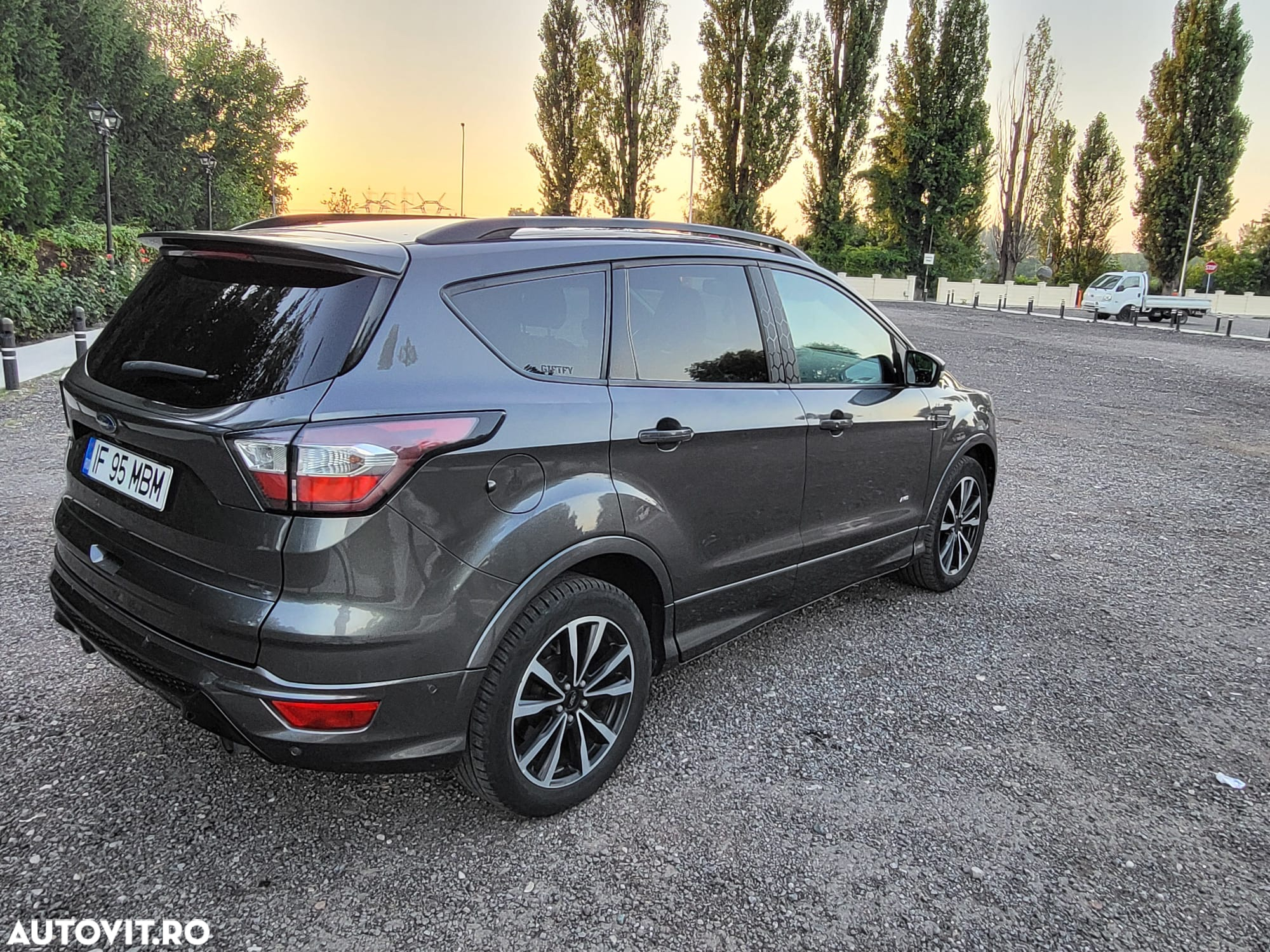 Ford Kuga - 6