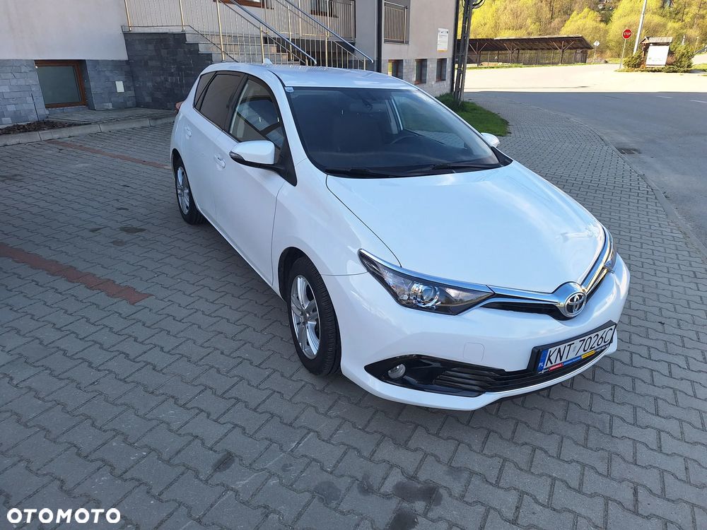 Toyota Auris 1.2 Turbo Design Edition - 28