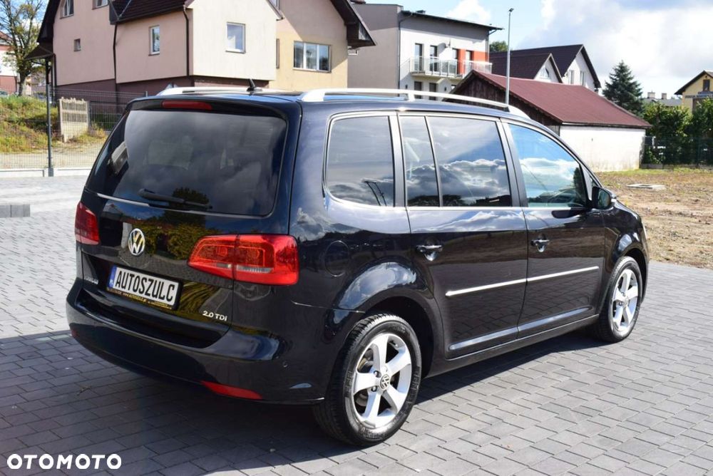 Volkswagen Touran - 8
