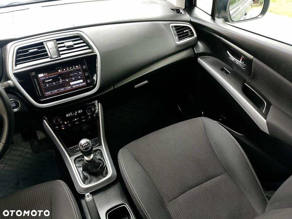 Suzuki SX4 S-Cross 1.4 Boosterjet Comfort - 10