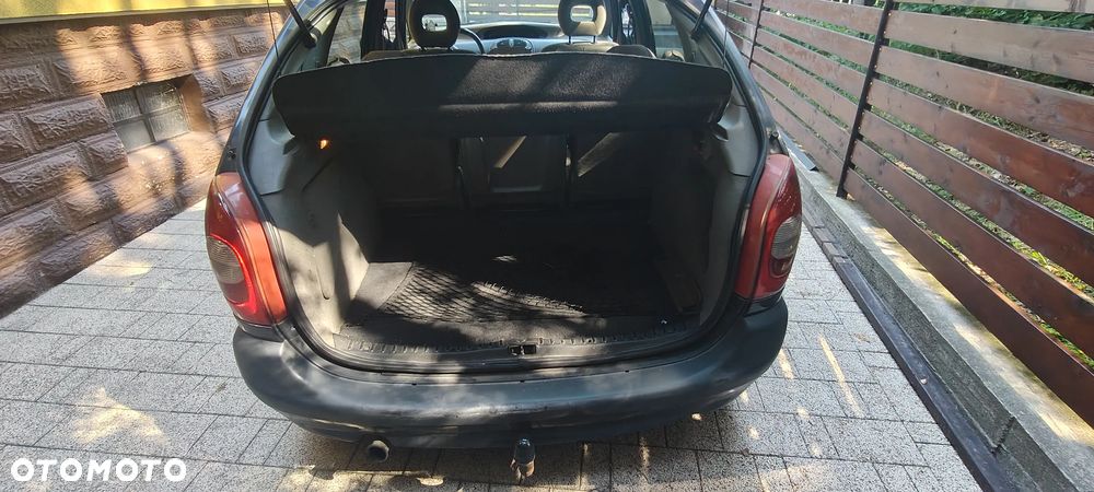 Citroën Xsara Picasso 2.0 HDI SX - 13