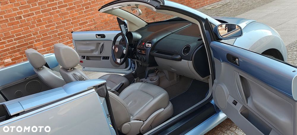 Volkswagen New Beetle 1.9 TDI DPF Freestyle - 38