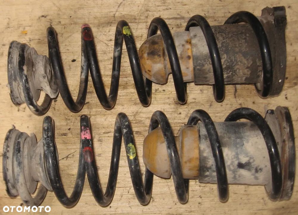 sprężyny tył odboje NEMO BIPPER QUBO FIORINO fiat peugeot citroen