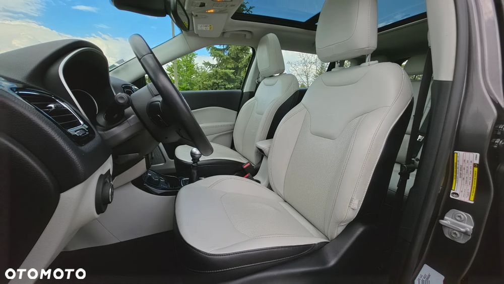 Jeep Compass 2.0 MultiJet Active Drive Limited - 27