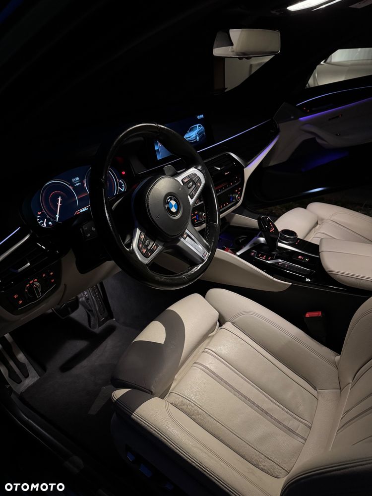 BMW Seria 5 530i xDrive M Sport sport - 27