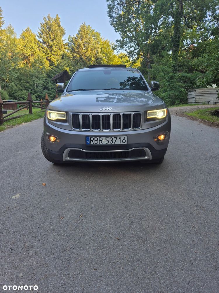 Jeep Grand Cherokee - 20